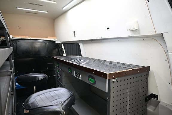 Volkswagen Transporter 8 of 30