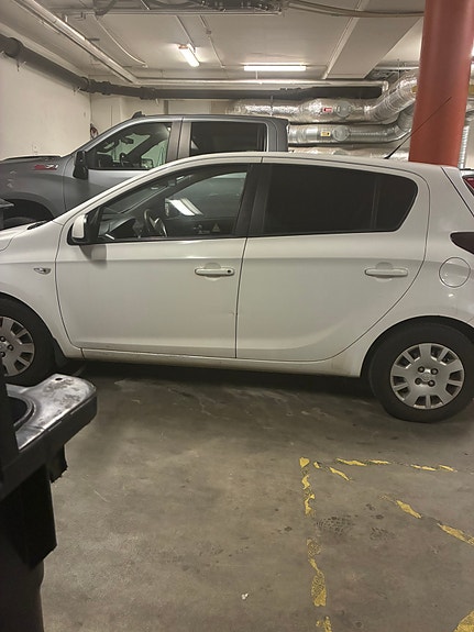 Hyundai i20 2 of 3