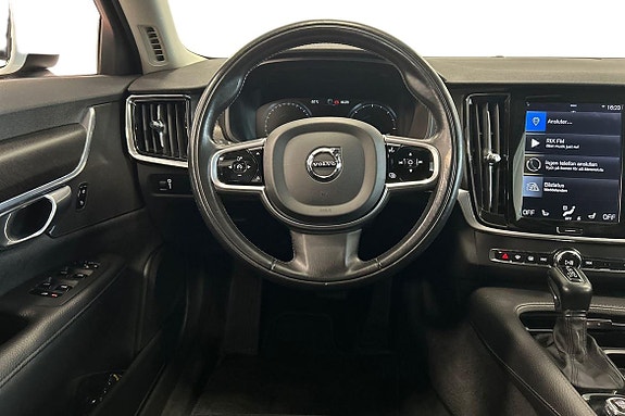 Volvo V90 Cross Country 11 of 21
