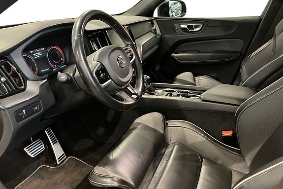 Volvo XC60 14 of 22
