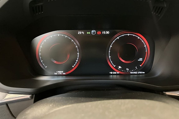 Volvo XC60 16 of 22