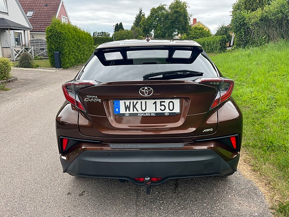 Toyota C-HR 5 of 19