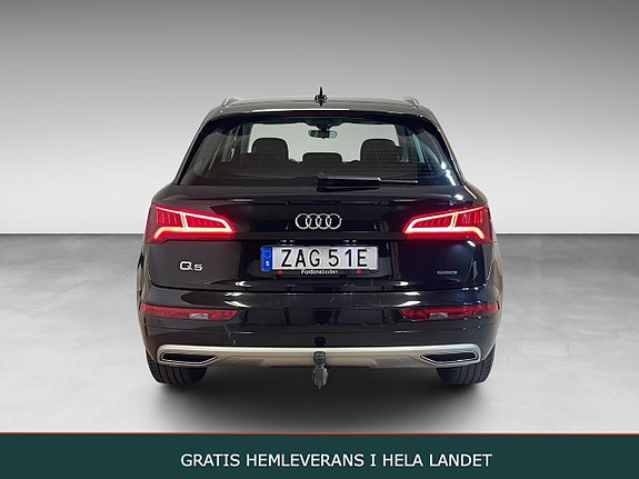 Audi Q5 2 of 5