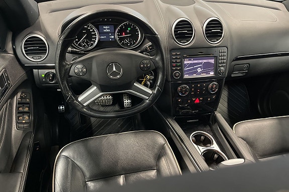 Mercedes-Benz ML350 13 of 13