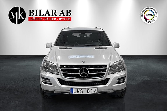 Mercedes-Benz ML350 2 of 13