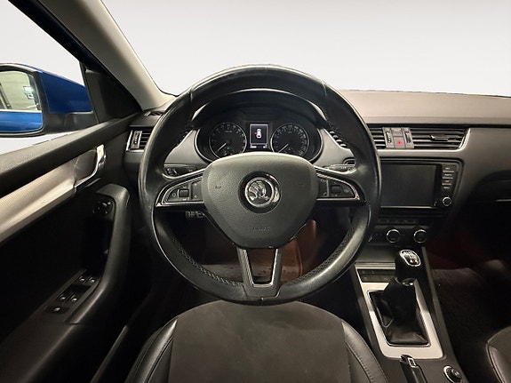 Skoda Octavia 10 of 18