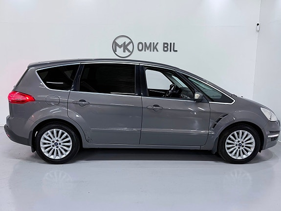 Ford S-MAX 4 of 5