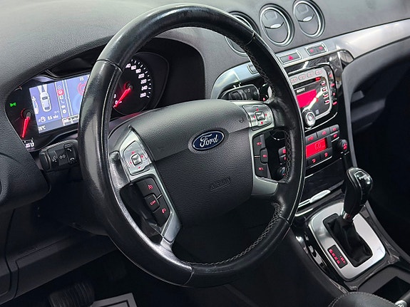 Ford S-MAX 2 of 5