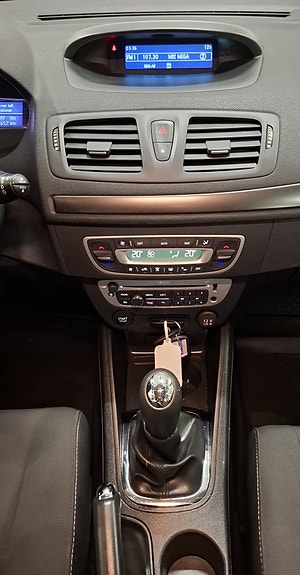 Renault Megane 17 of 22