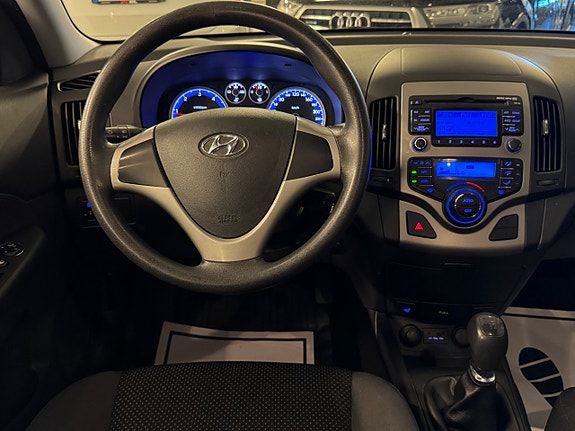 Hyundai i30 24 of 27