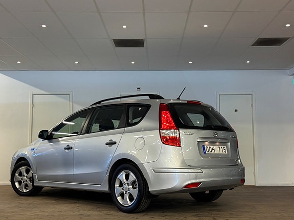 Hyundai i30 12 of 27