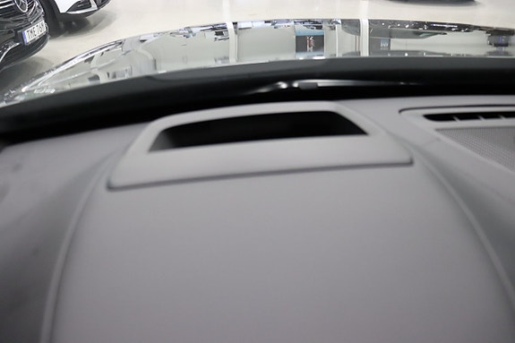 Volvo XC90 23 of 30