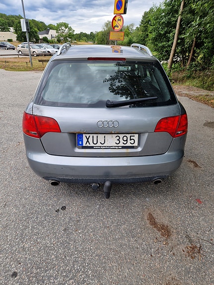 Audi A4 4 of 5