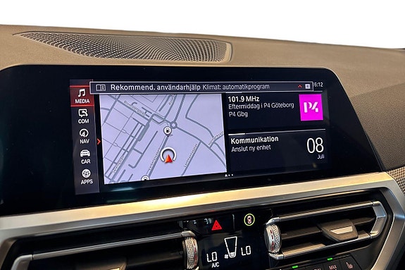 BMW 330e 16 of 24