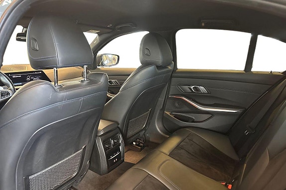 BMW 330e 22 of 24