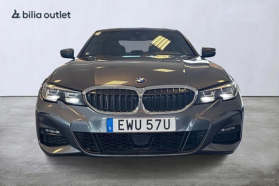BMW 330e 9 of 24