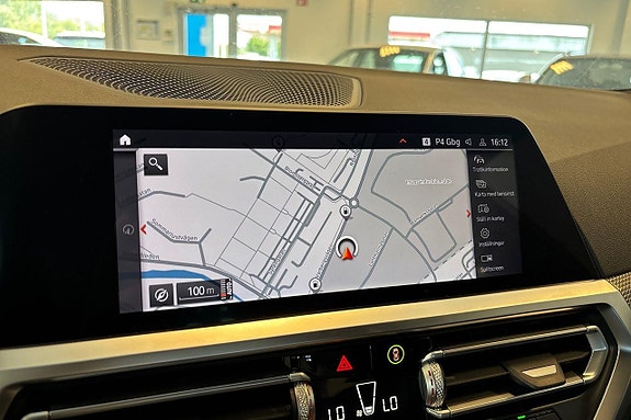 BMW 330e 18 of 24