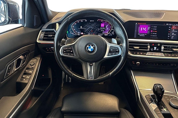 BMW 330e 14 of 24