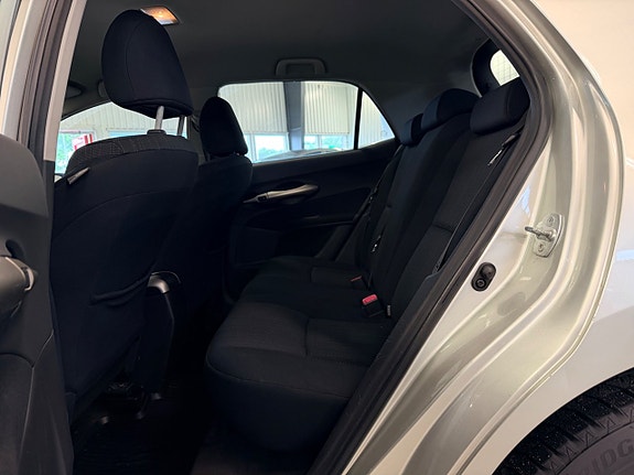 Toyota Auris 15 of 16