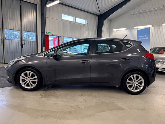 Kia Ceed 3 of 5