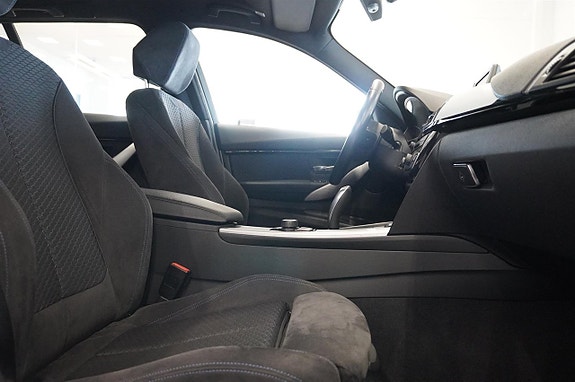 BMW 320d 14 of 19