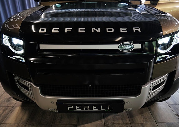 Land Rover Defender 90 23 of 23