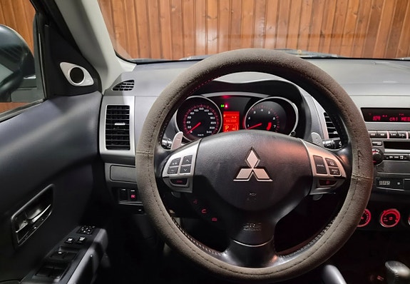 Mitsubishi Outlander 15 of 30