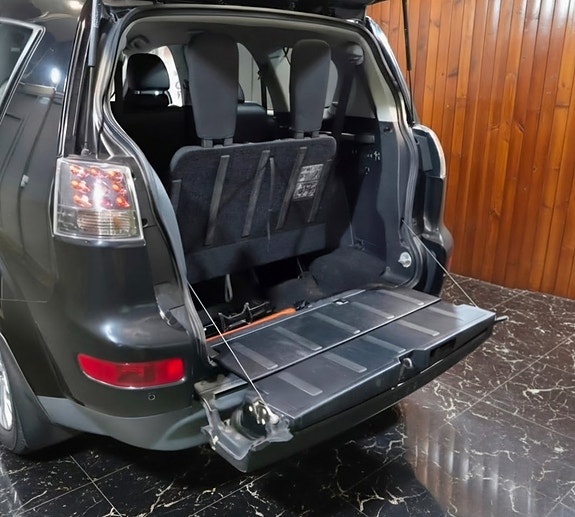 Mitsubishi Outlander 6 of 30