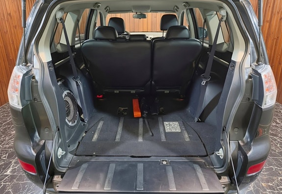 Mitsubishi Outlander 9 of 30