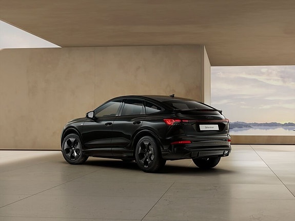 Audi Q4 e-tron 5 of 5