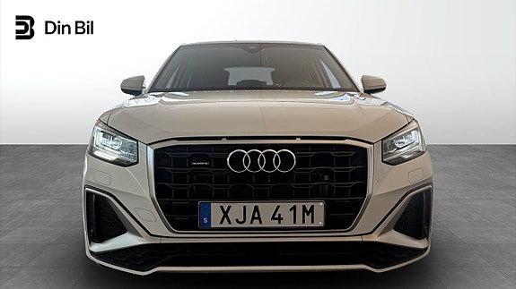 Audi Q2 4 of 5