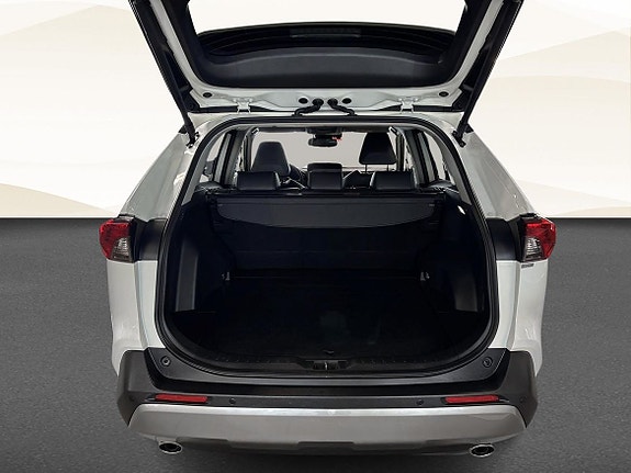 Toyota RAV4 13 of 19