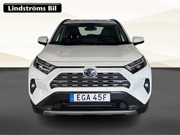 Toyota RAV4 10 of 19