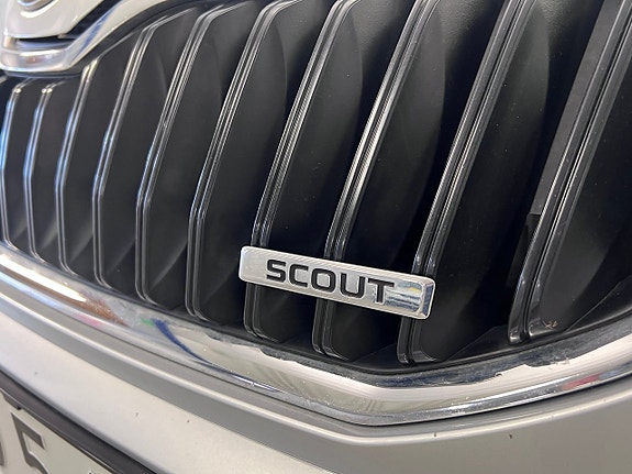 Skoda Octavia Scout 4 of 25