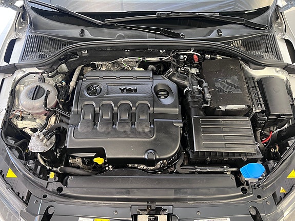 Skoda Octavia Scout 23 of 25
