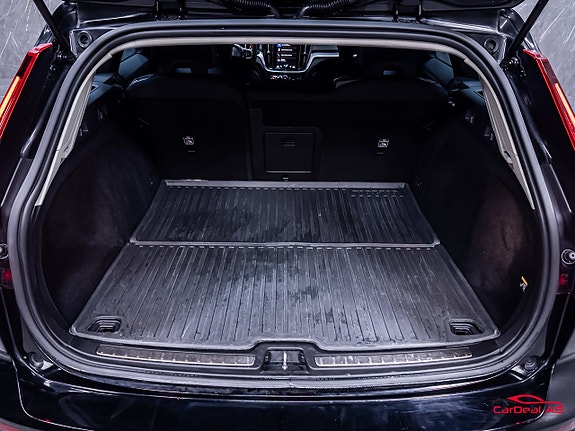 Volvo V60 Cross Country 17 of 29