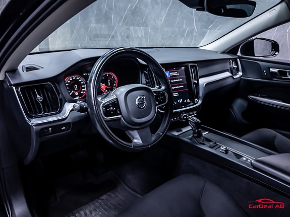 Volvo V60 Cross Country 11 of 29