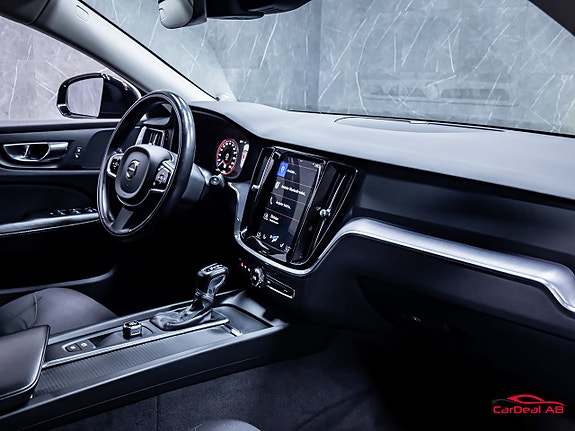 Volvo V60 Cross Country 13 of 29
