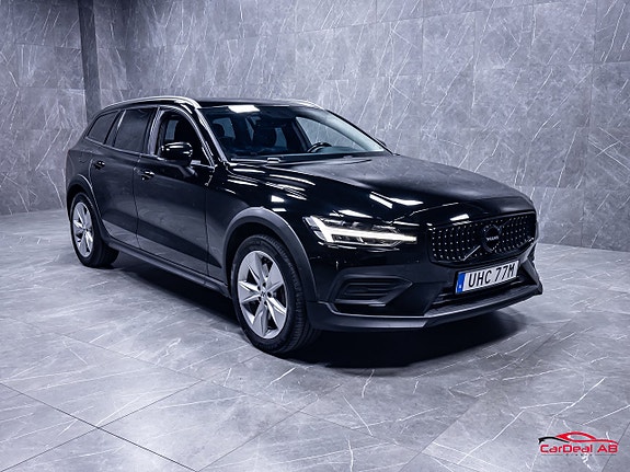 Volvo V60 Cross Country 9 of 29