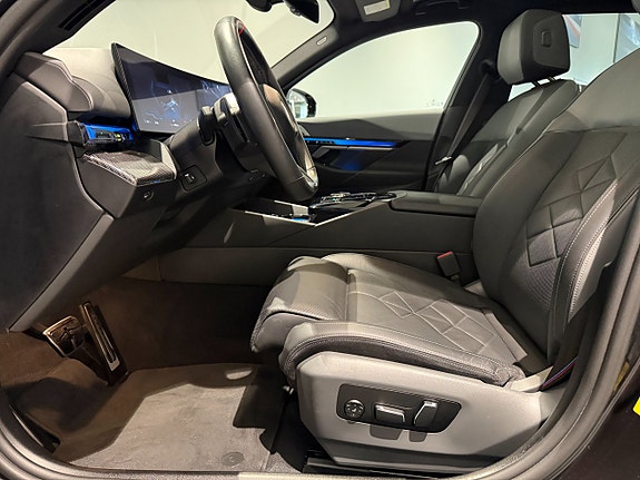 BMW i5 10 of 20