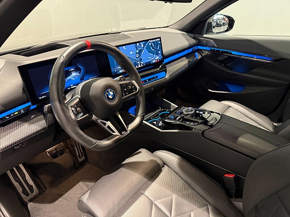 BMW i5 12 of 20