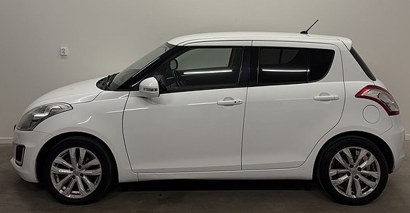 Suzuki Swift 2 of 9