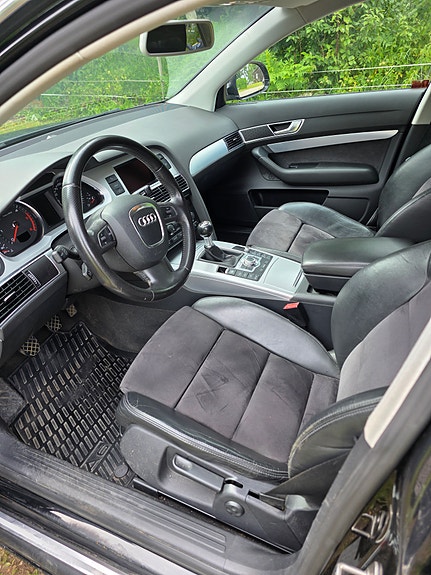 Audi A6 4 of 5
