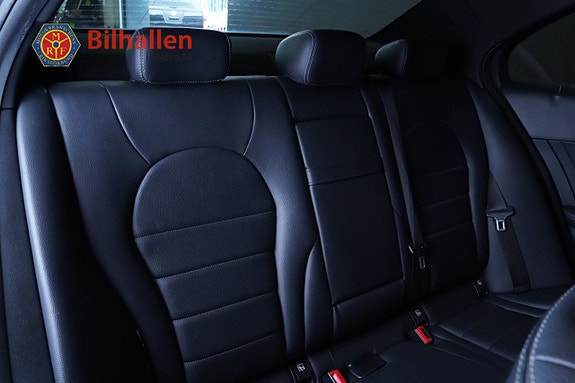 Mercedes-Benz C220 d 12 of 13