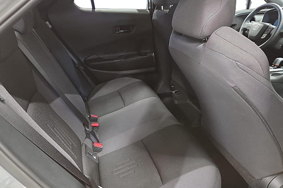 Toyota C-HR 7 of 20