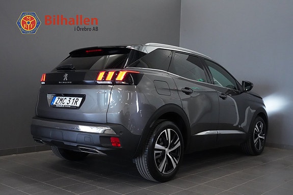 Peugeot 3008 2 of 5