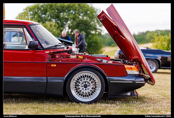 Saab 900 2 of 5