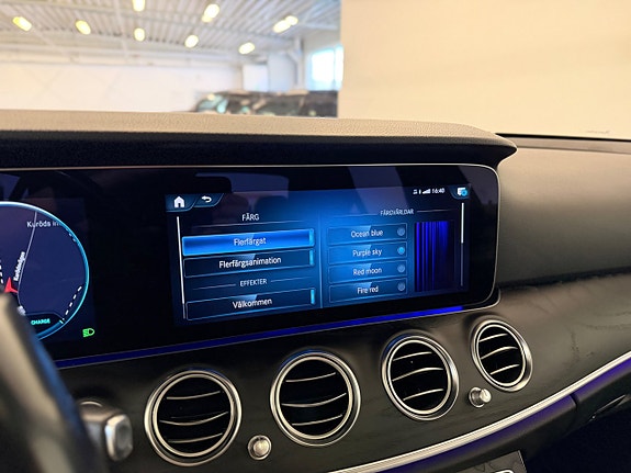 Mercedes-Benz E450 21 of 25