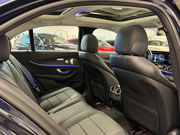 Mercedes-Benz E450 12 of 25