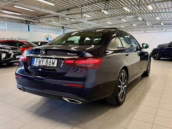 Mercedes-Benz E450 10 of 25
